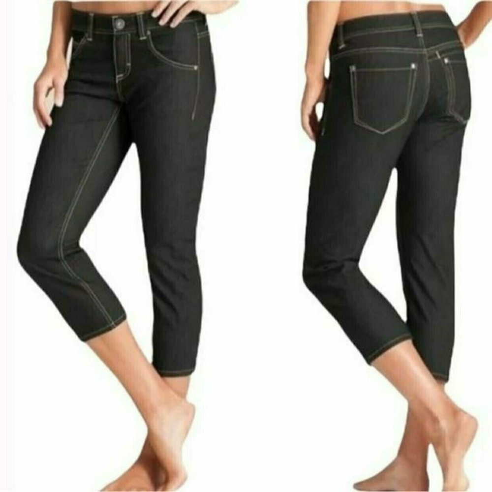 Athleta Frontier Capri Blue Denim Jeans (color black) Size 4